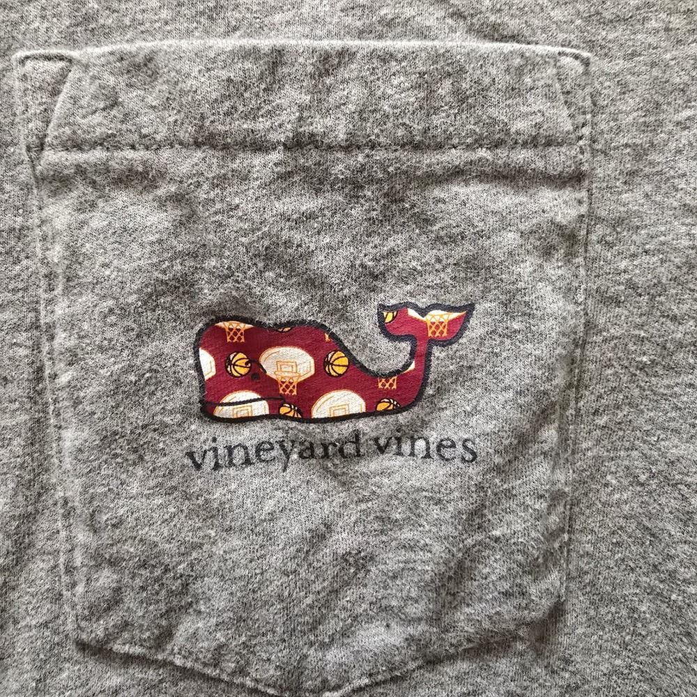Vineyard Vines Kids XL Gray Basketball Whale Long Sleeve T Shirt Top‎ - Picture 3 of 10